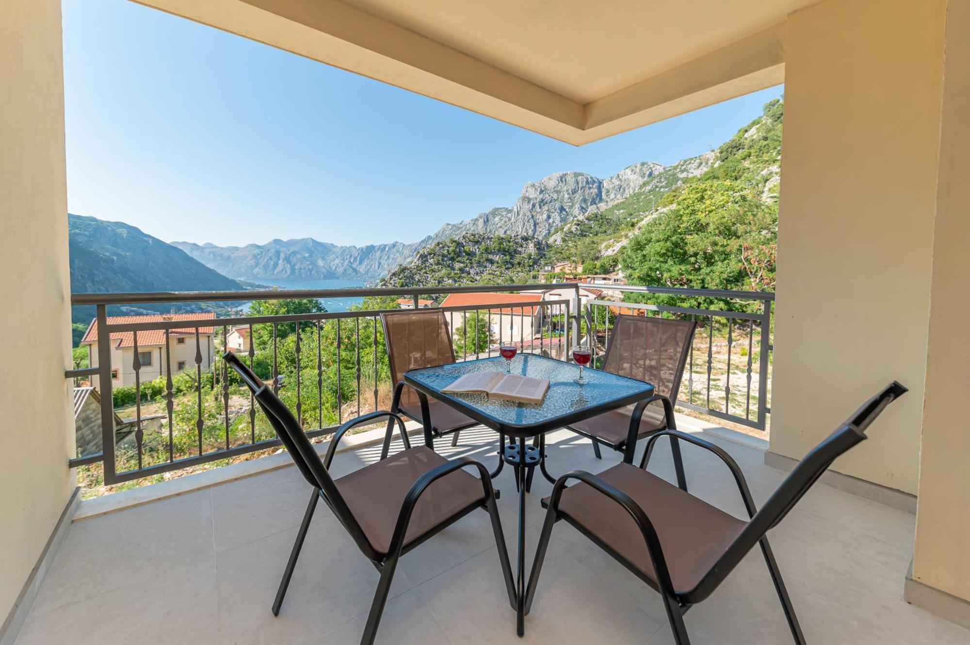 Apartament Red Hill Kotor Zewnętrze zdjęcie