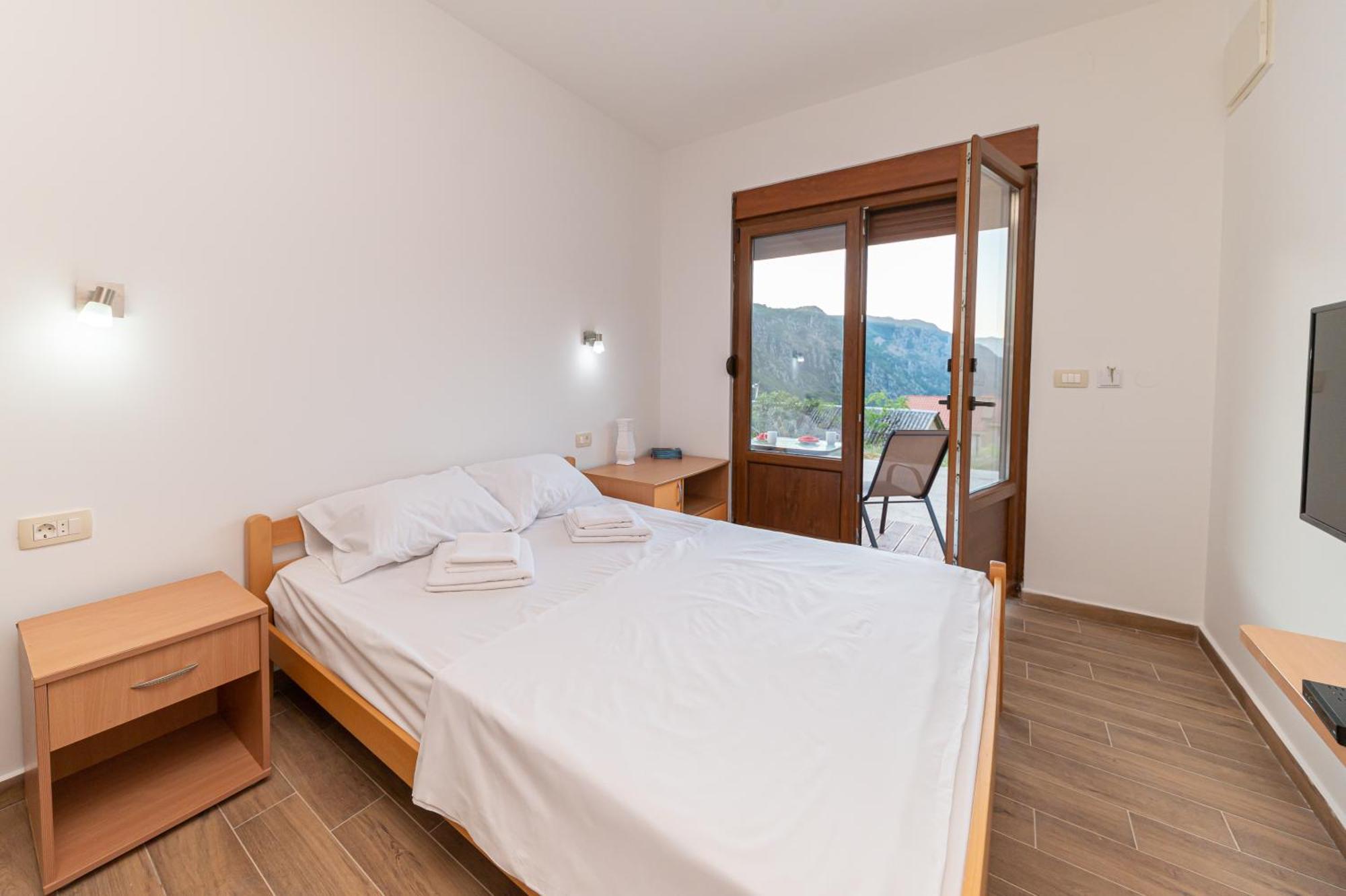 Apartament Red Hill Kotor Zewnętrze zdjęcie