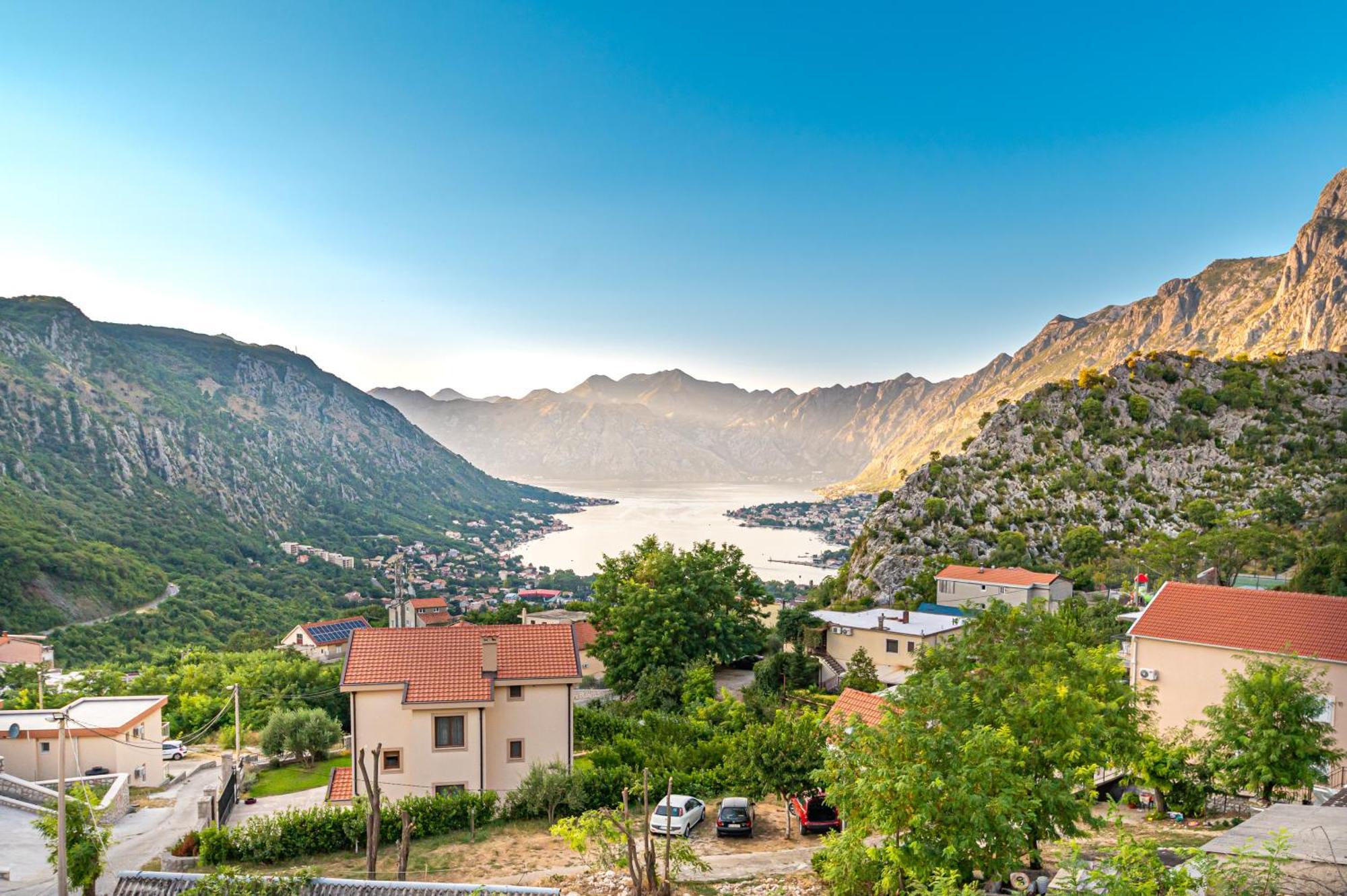 Apartament Red Hill Kotor Zewnętrze zdjęcie